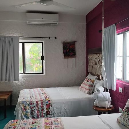 Hotel Gutierrez เซเลสตุน ภายนอก รูปภาพ