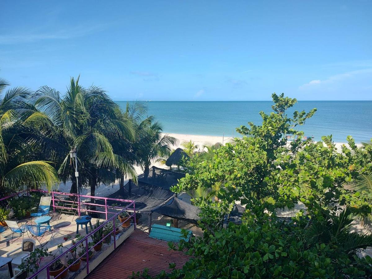 Hotel Gutierrez เซเลสตุน ภายนอก รูปภาพ