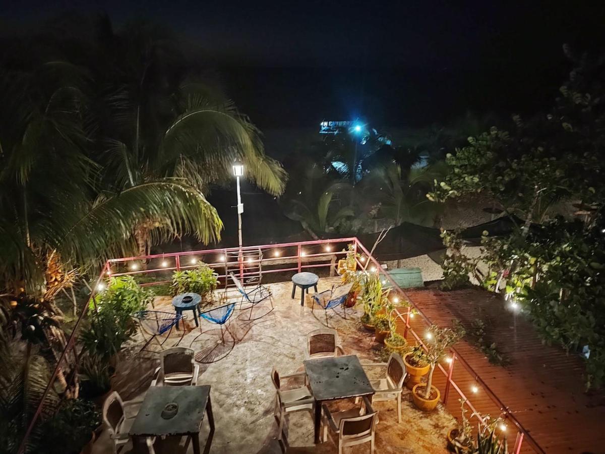 Hotel Gutierrez เซเลสตุน ภายนอก รูปภาพ