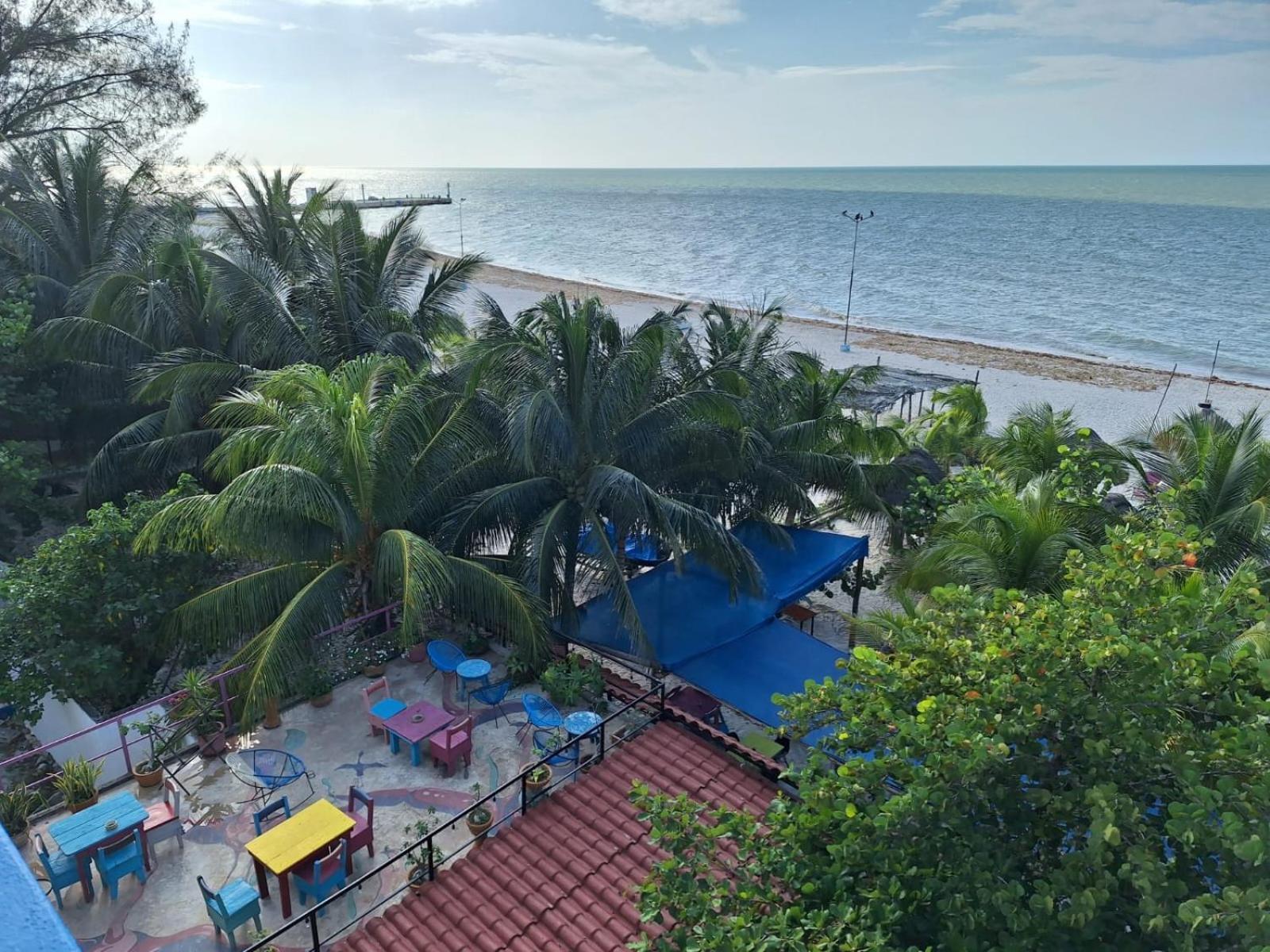 Hotel Gutierrez เซเลสตุน ภายนอก รูปภาพ