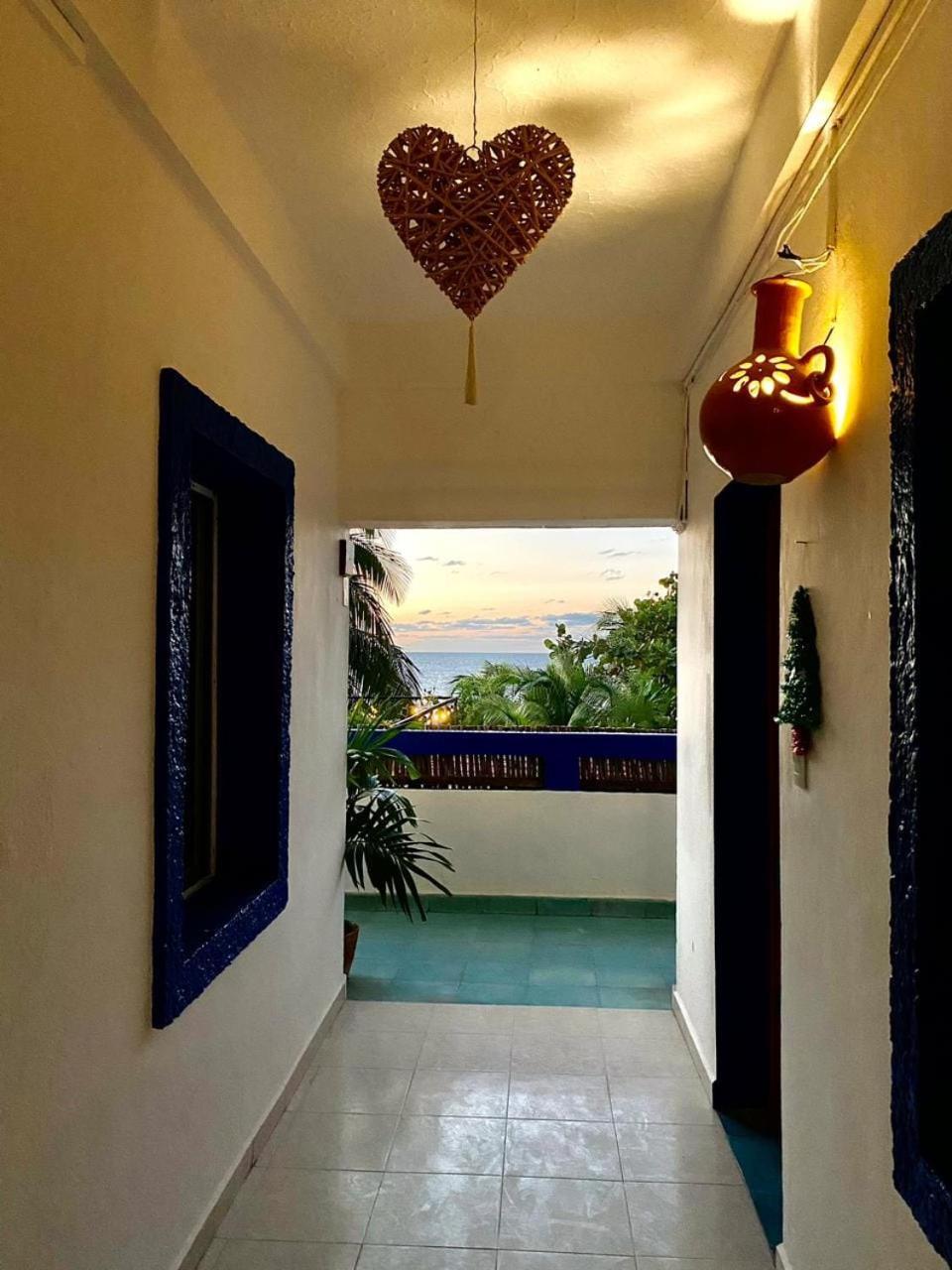 Hotel Gutierrez เซเลสตุน ภายนอก รูปภาพ